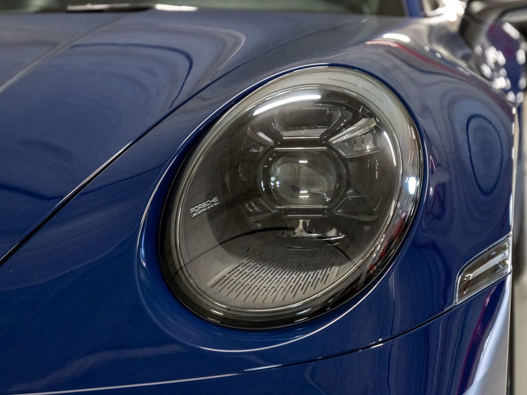 Porsche 992 Carrera GTS