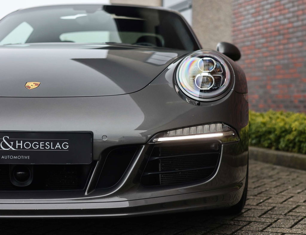 Porsche 991 Carrera 4 GTS