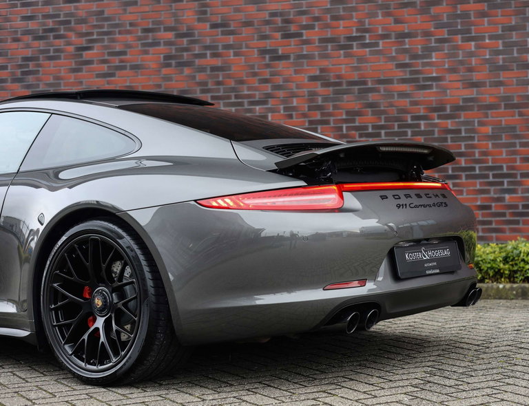 Porsche 991 Carrera 4 GTS