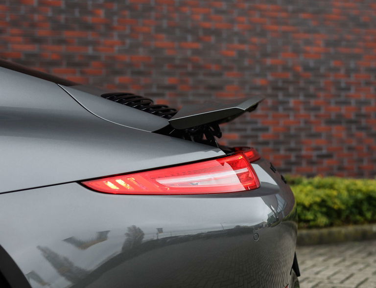Porsche 991 Carrera 4 GTS