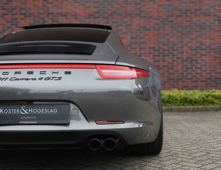 Porsche 991 Carrera 4 GTS