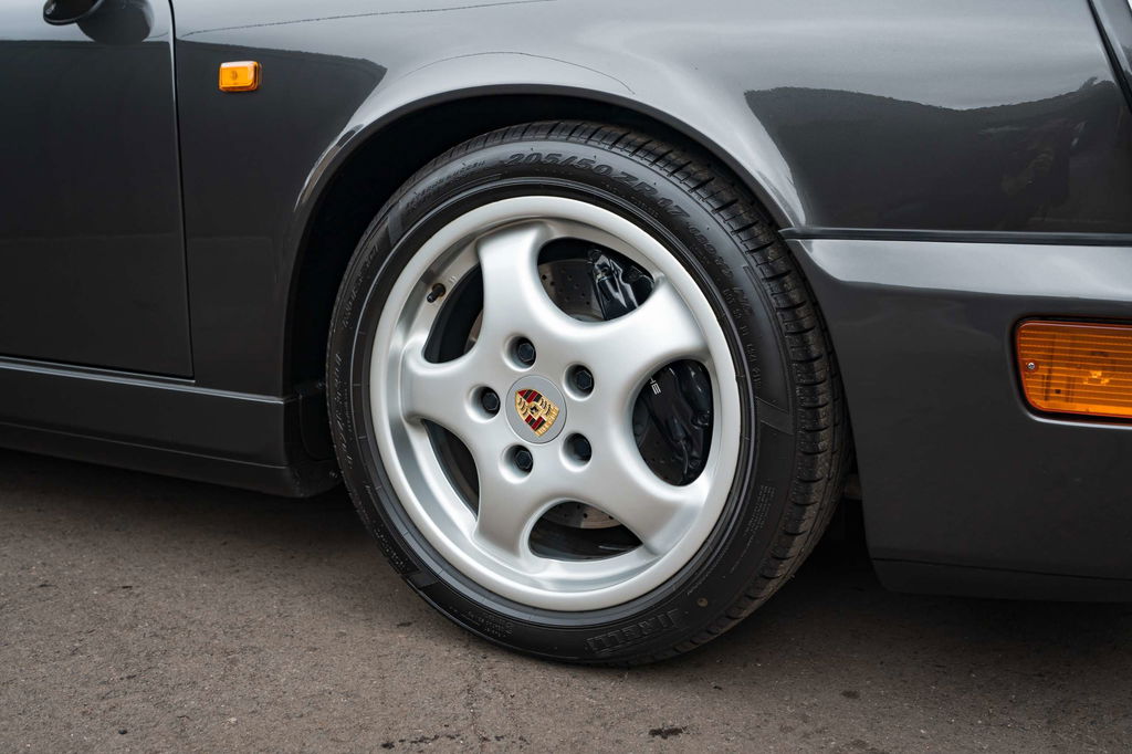 Porsche 964 Carrera 2 Speedster