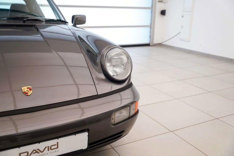 Porsche 964 Carrera 4