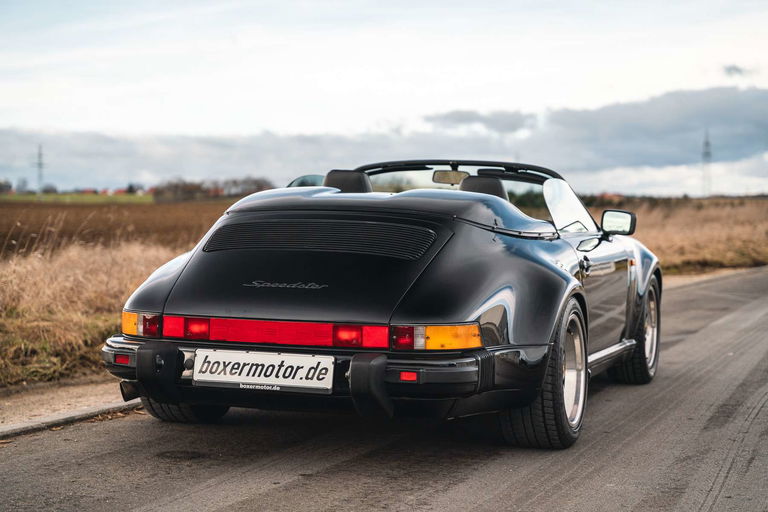 Porsche 911 Carrera 3.2 Speedster