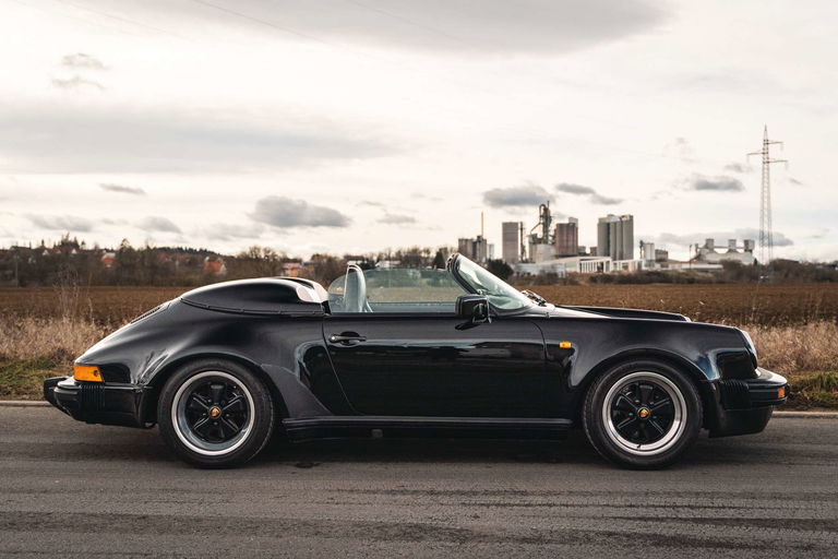 Porsche 911 Carrera 3.2 Speedster