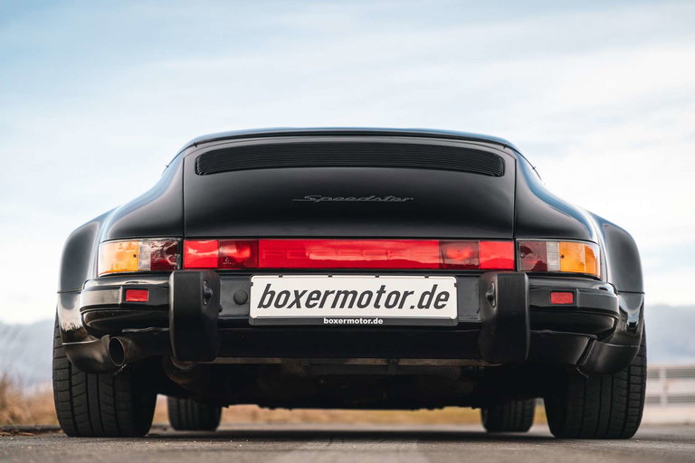 Porsche 911 Carrera 3.2 Speedster