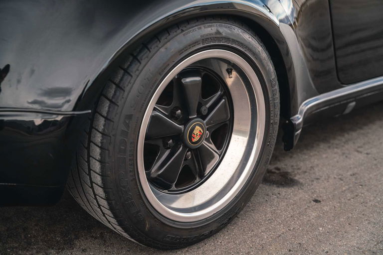 Porsche 911 Carrera 3.2 Speedster