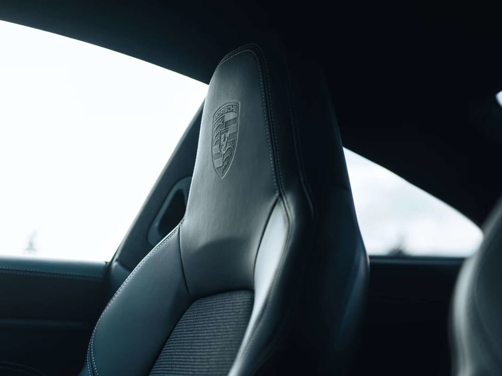 Porsche 992 GT3 Touring