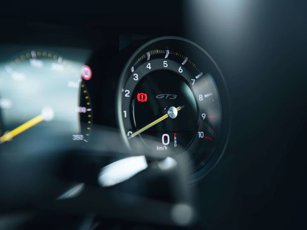 Porsche 992 GT3 Touring