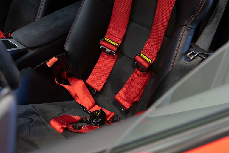 Porsche 981 Cayman GT4