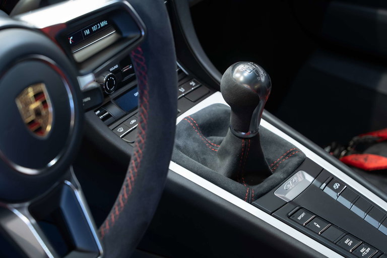 Porsche 981 Cayman GT4