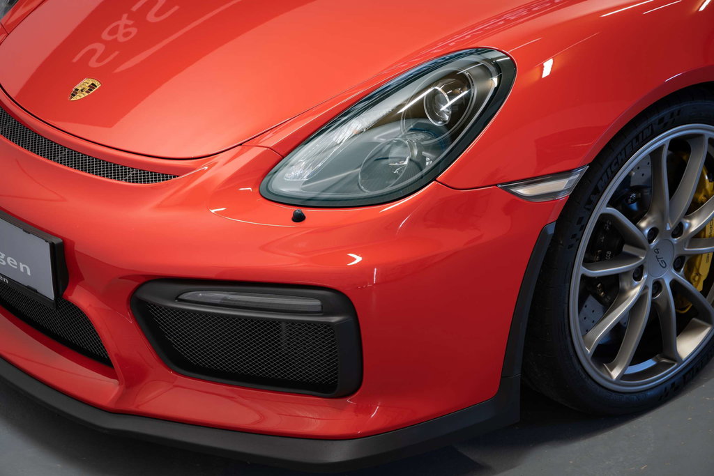 Porsche 981 Cayman GT4