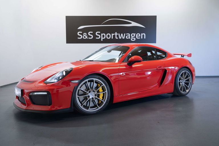 Porsche 981 Cayman GT4
