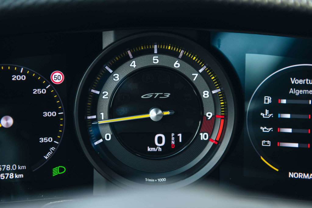 Porsche 992 GT3 Touring