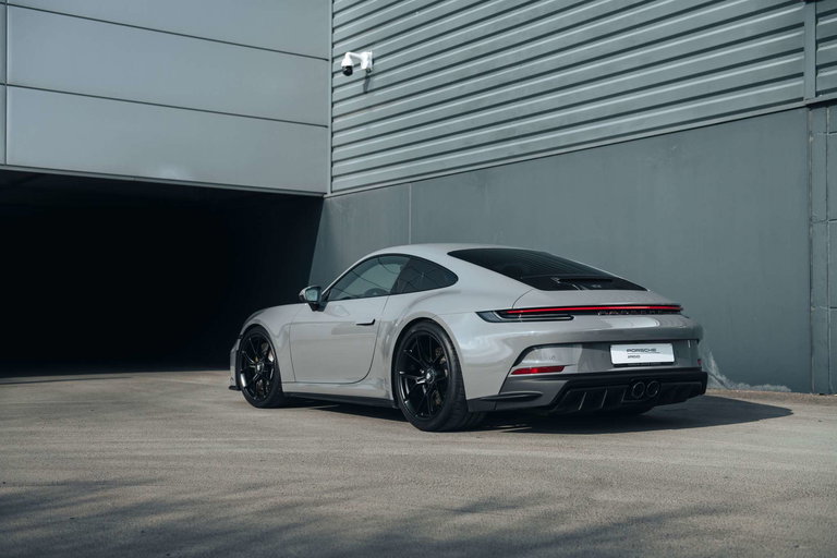 Porsche 992 GT3 Touring