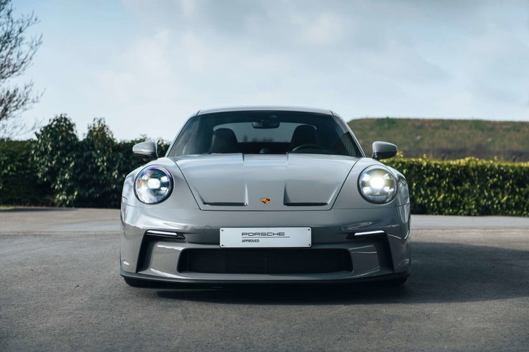 Porsche 992 GT3 Touring