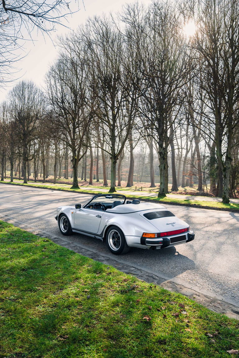 Porsche 911 Carrera 3.2 Speedster