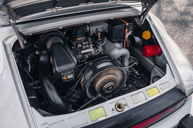 Porsche 911 Carrera 3.2 Speedster