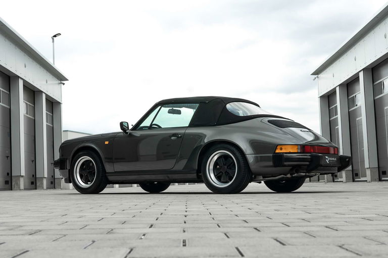 Porsche 911 Carrera 3.2