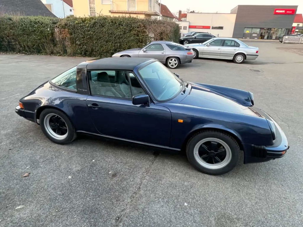 Porsche 911 Carrera 3.2