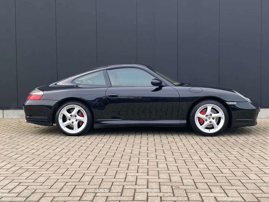 Porsche 996 Carrera 4S
