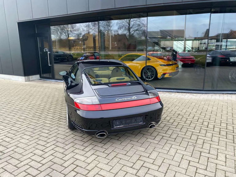 Porsche 996 Carrera 4S