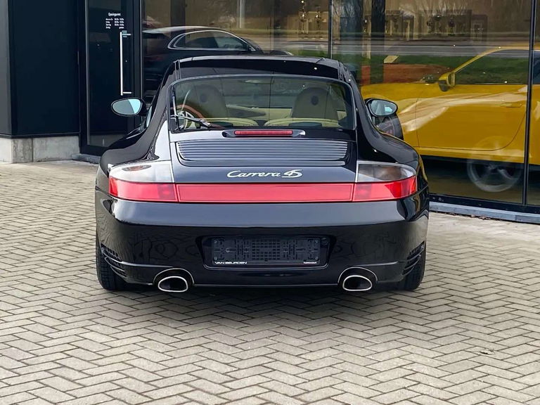 Porsche 996 Carrera 4S