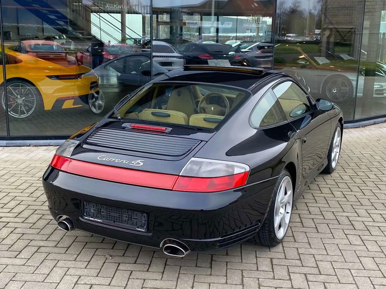 Porsche 996 Carrera 4S