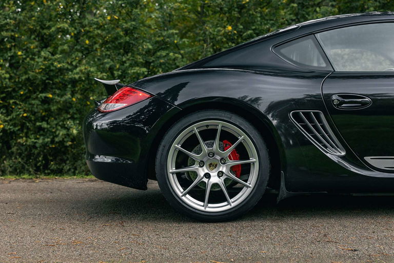 Porsche 987 Cayman R