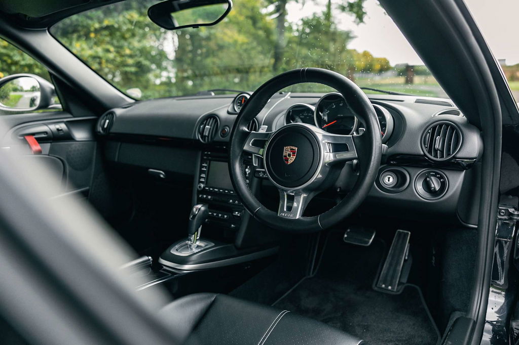 Porsche 987 Cayman R