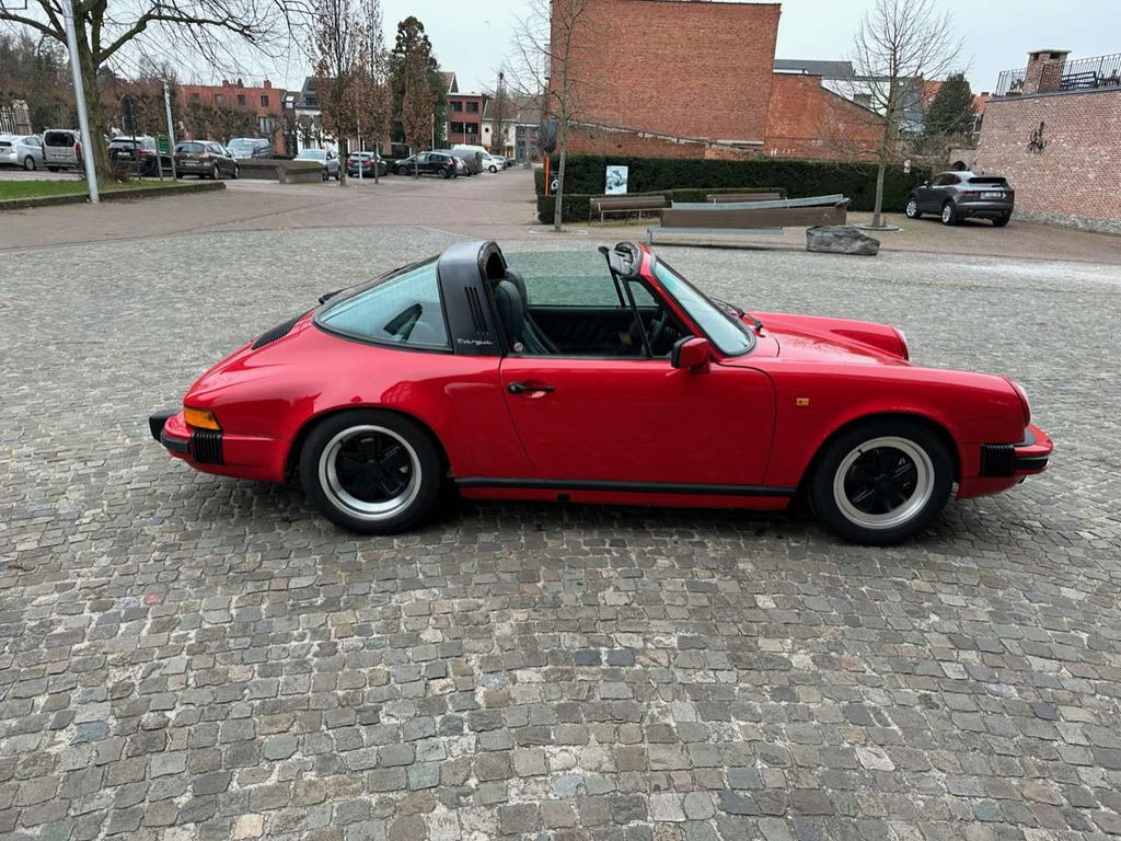 Porsche 911 Carrera 3.2