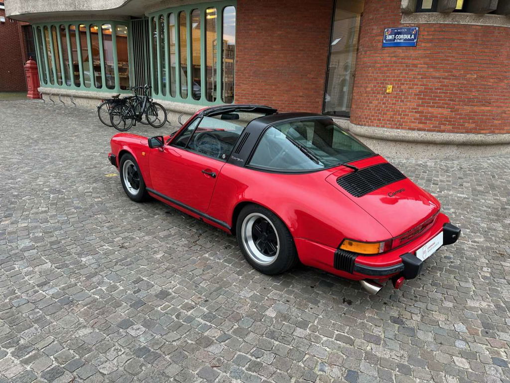 Porsche 911 Carrera 3.2