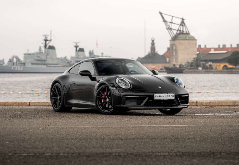 Porsche 992 Carrera 4S