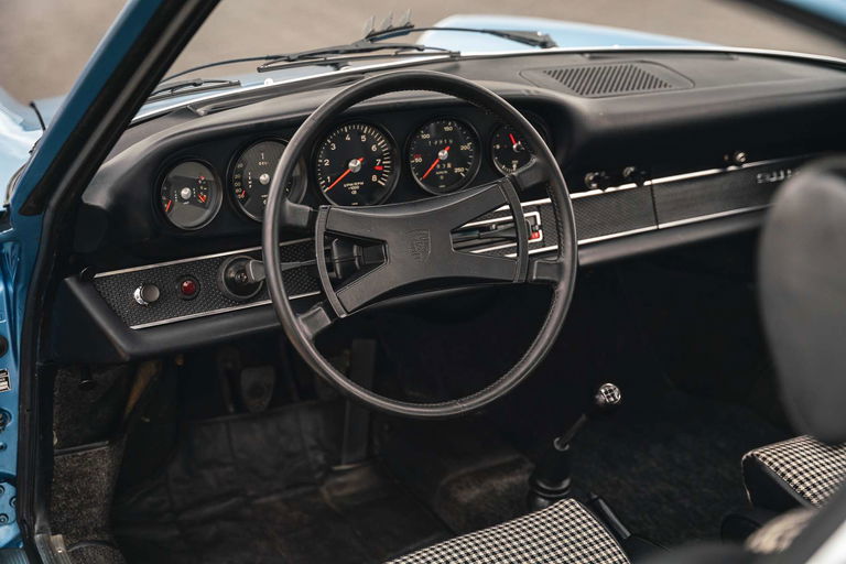 Porsche 911 S (F-Modell)