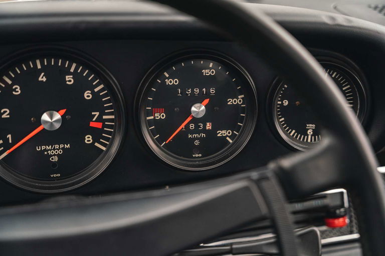 Porsche 911 S (F-Modell)