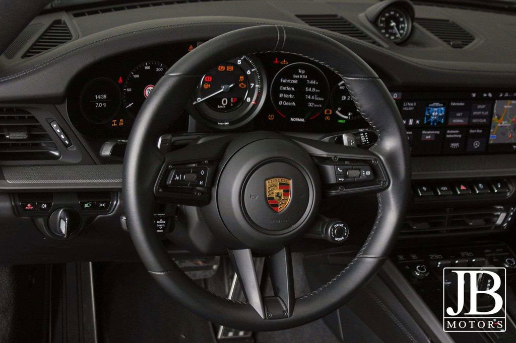 Porsche 992 Carrera 4S