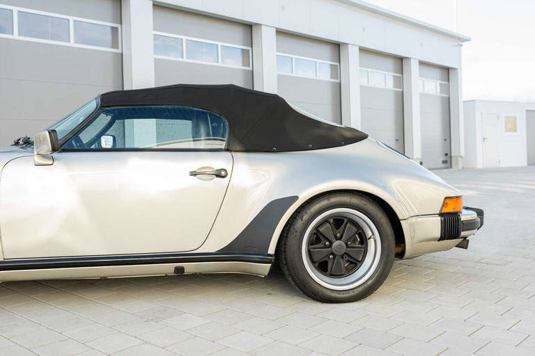 Porsche 911 Carrera 3.2 Speedster