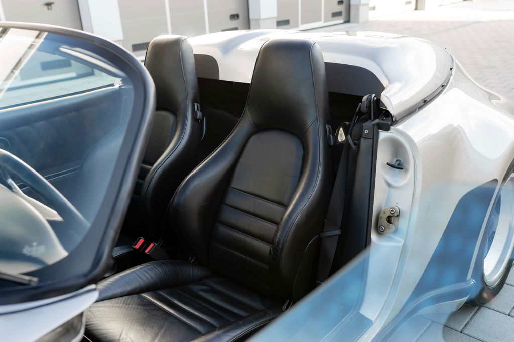 Porsche 911 Carrera 3.2 Speedster