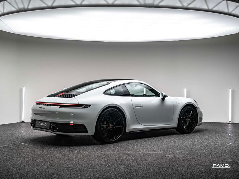 Porsche 992 Carrera