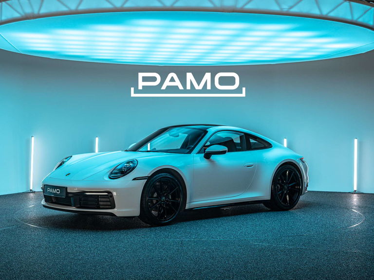 Porsche 992 Carrera