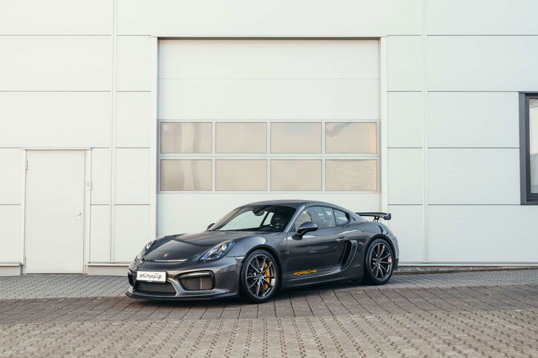 Porsche 981 Cayman GT4
