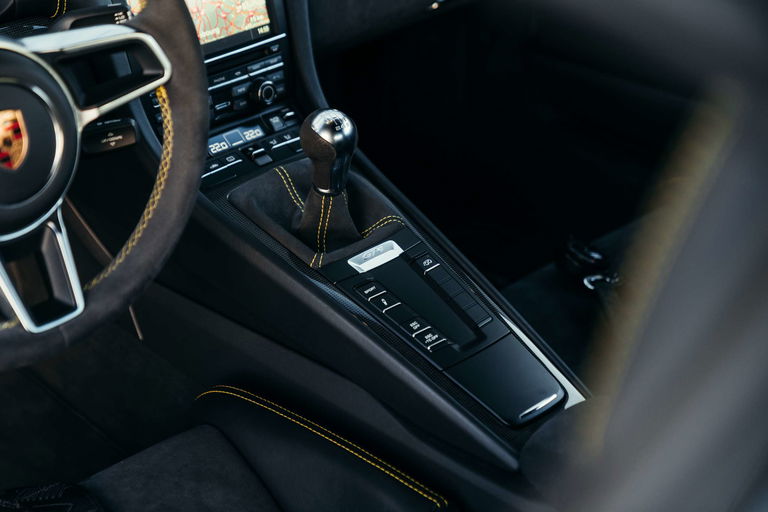 Porsche 981 Cayman GT4