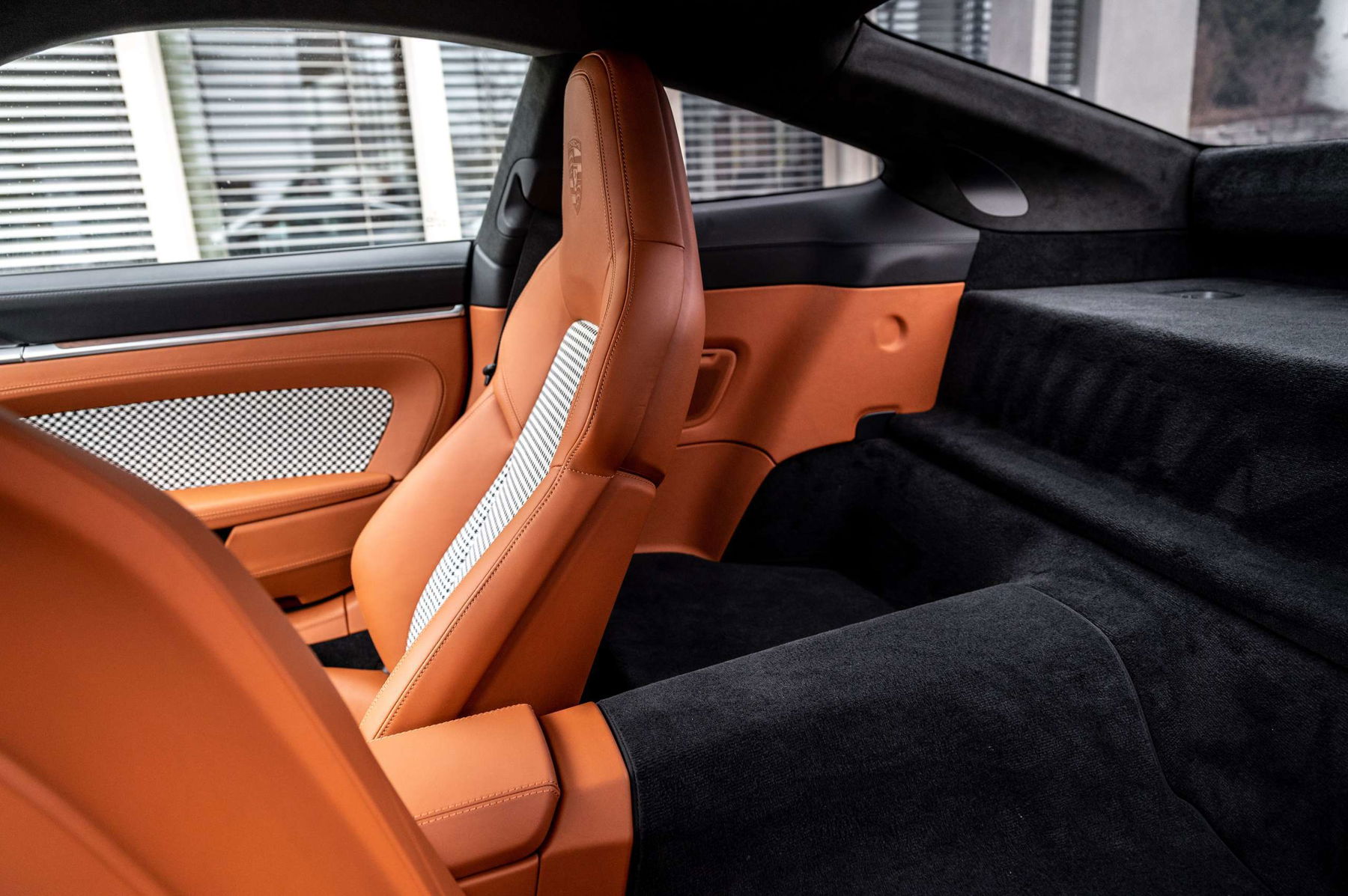 Gt3 hotsell rear seats