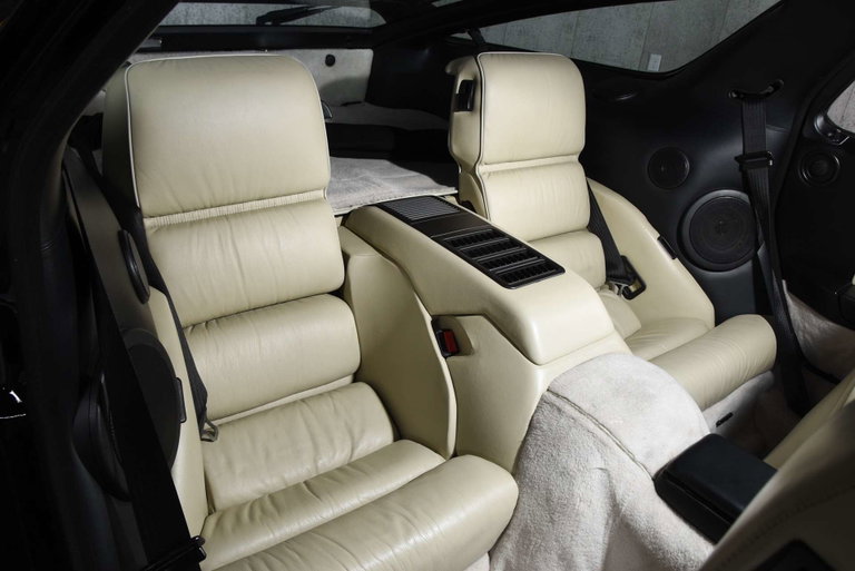 Porsche 928 S4