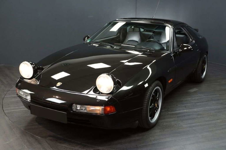 Porsche 928 GTS