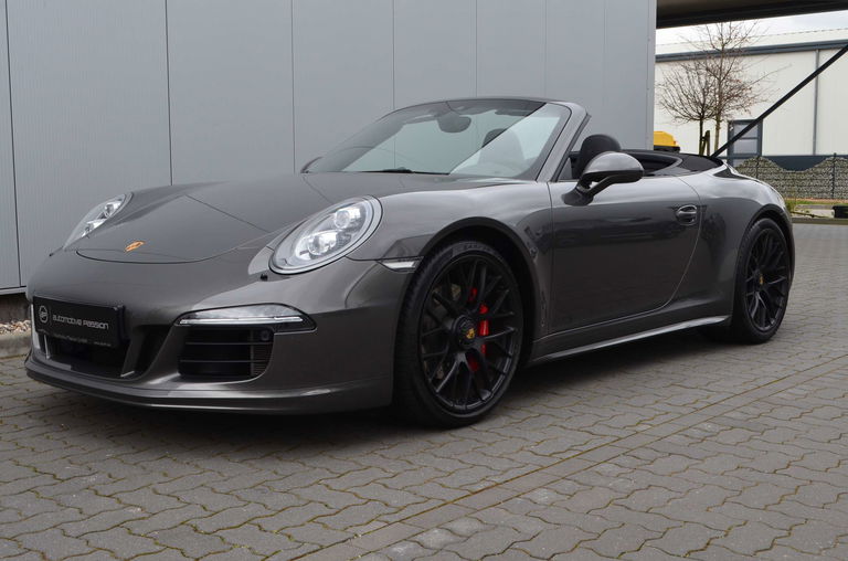 Porsche 991 Carrera 4 GTS