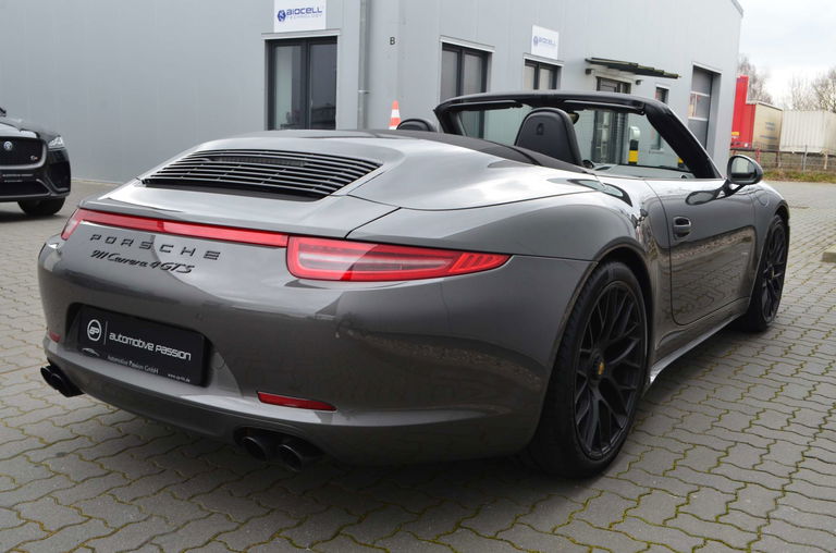 Porsche 991 Carrera 4 GTS