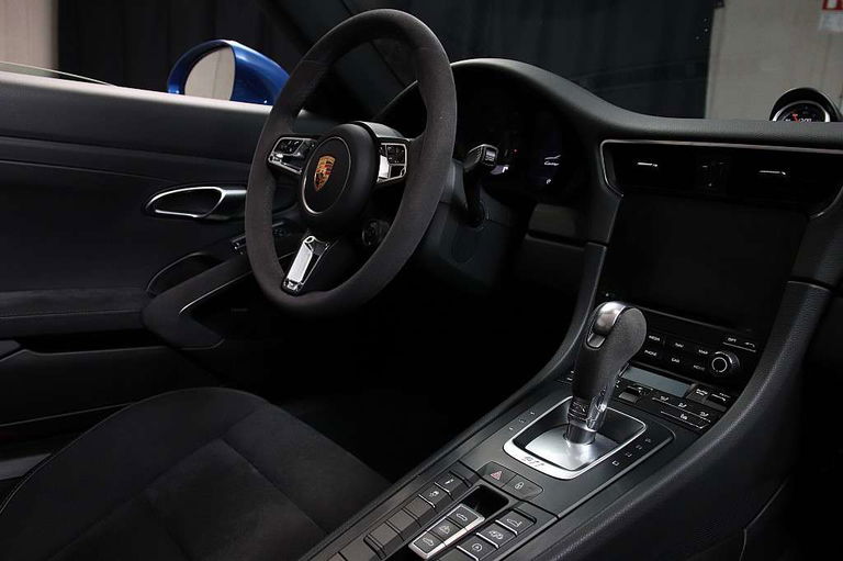 Porsche 991.2 Carrera 4 GTS