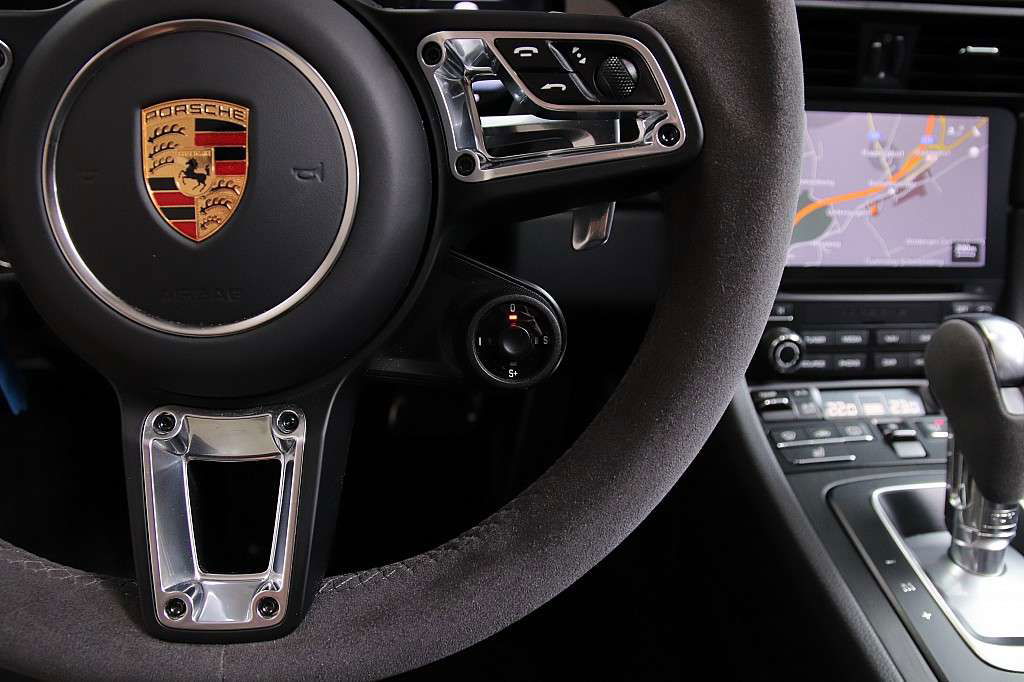 Porsche 991.2 Carrera 4 GTS