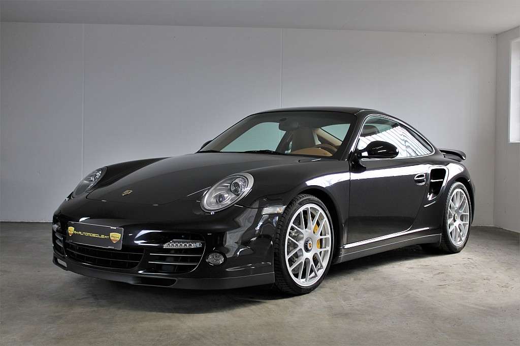 Porsche 911 Turbo S Coupe - 997.2 Market 